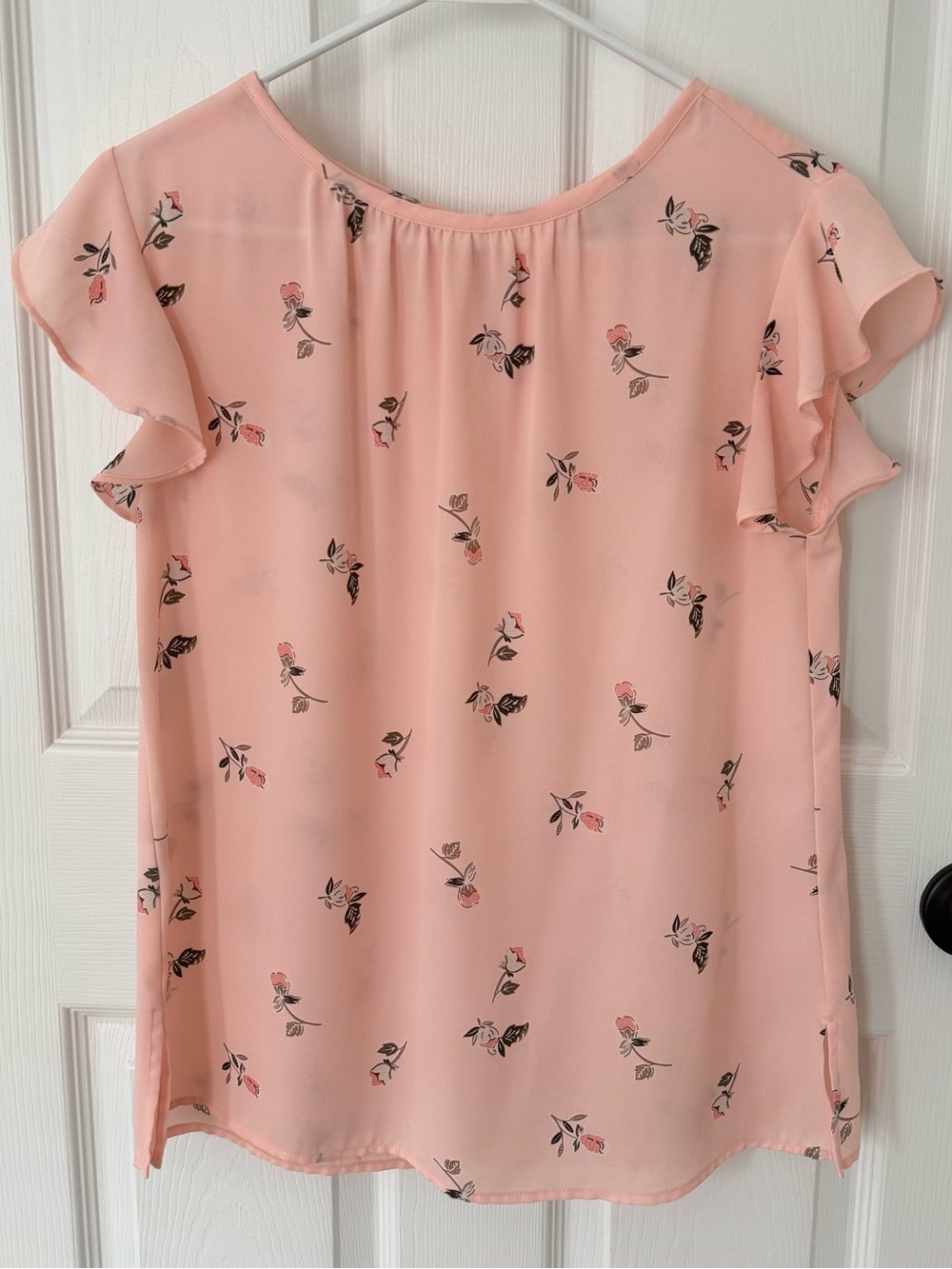 Women's Loft Outlet Pink Floral Flutter Sleeve Top